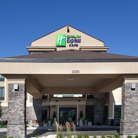 Holiday Inn Express & Suites Logan By Ihg Zewnętrze zdjęcie