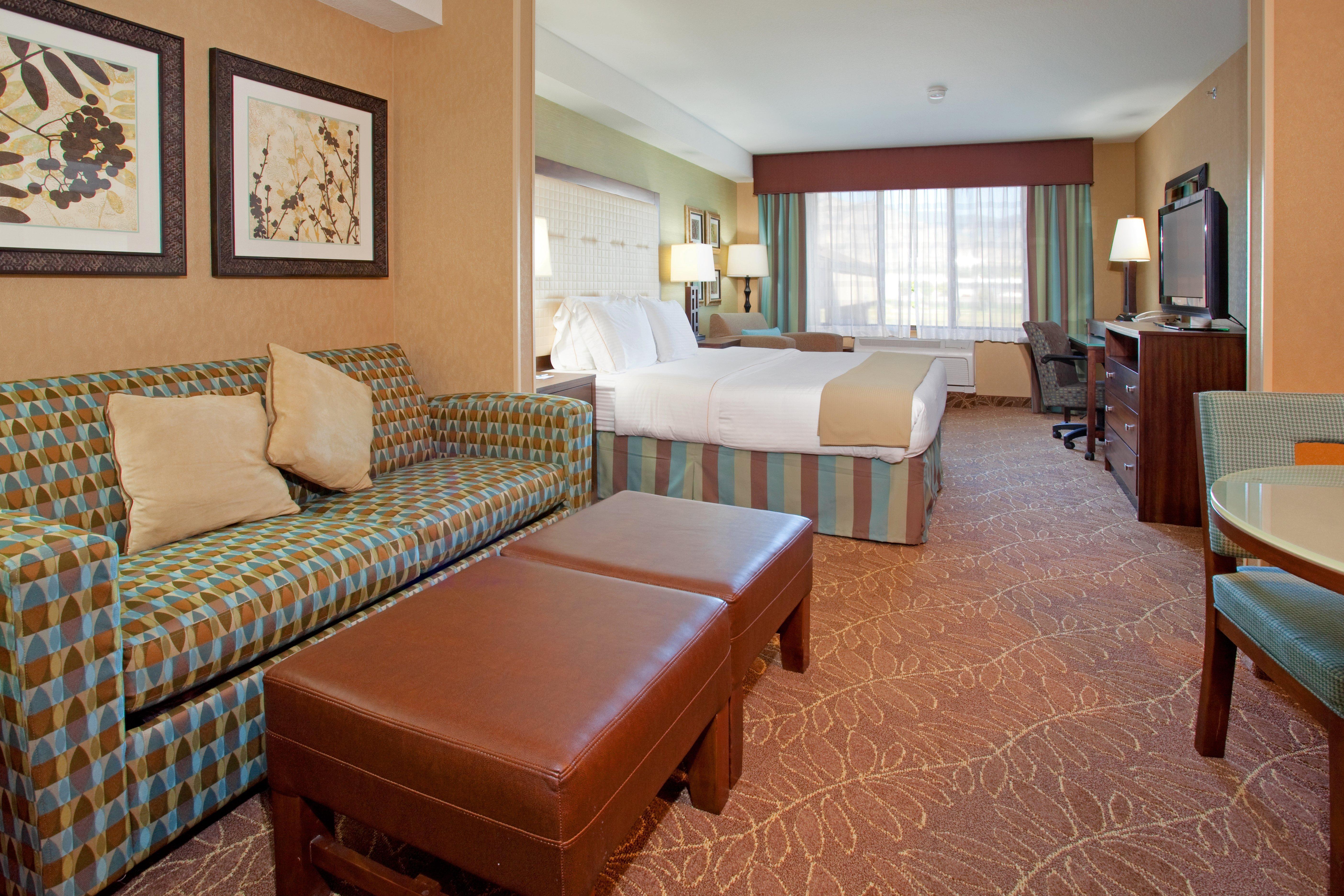 Holiday Inn Express & Suites Logan By Ihg Zewnętrze zdjęcie