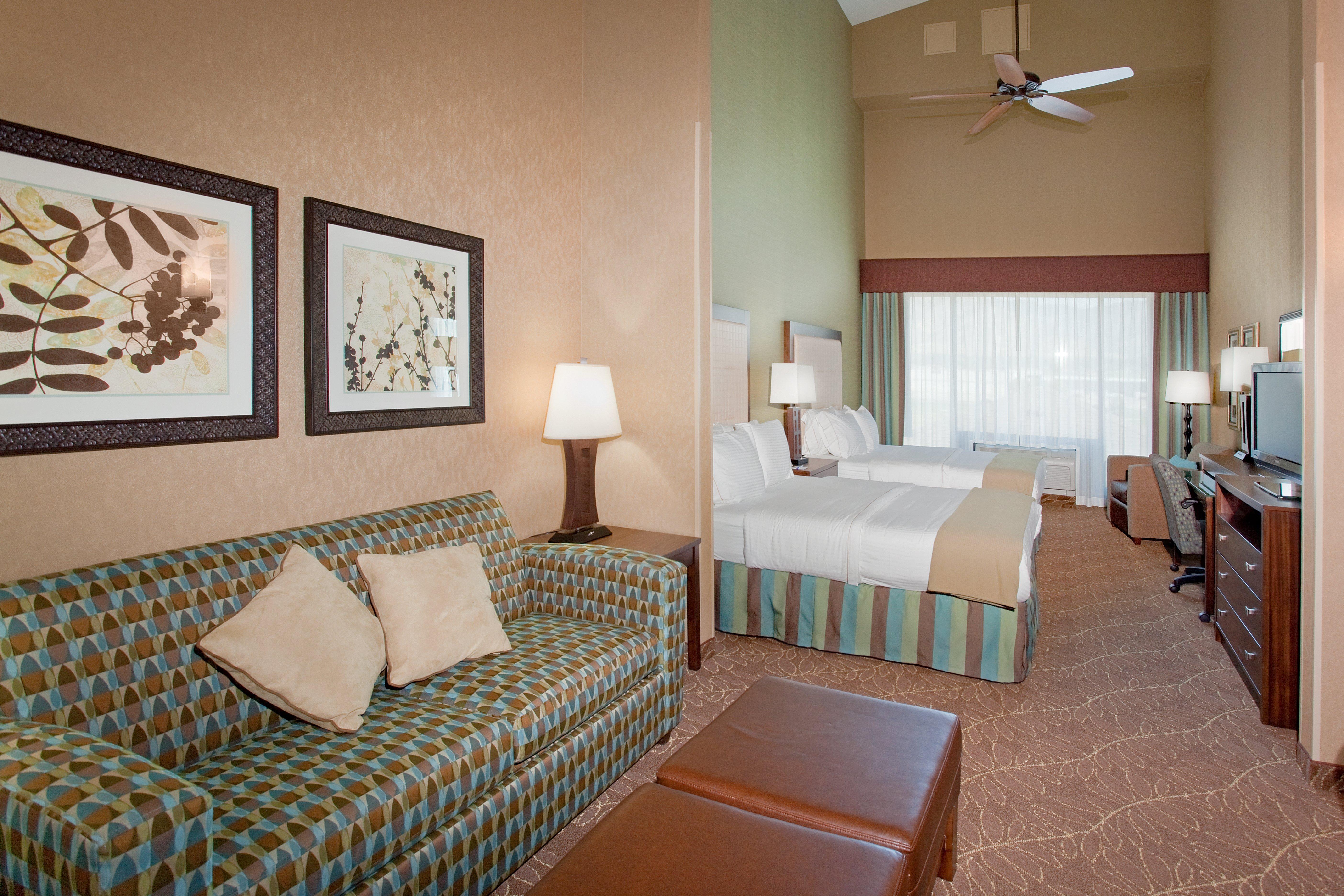 Holiday Inn Express & Suites Logan By Ihg Zewnętrze zdjęcie