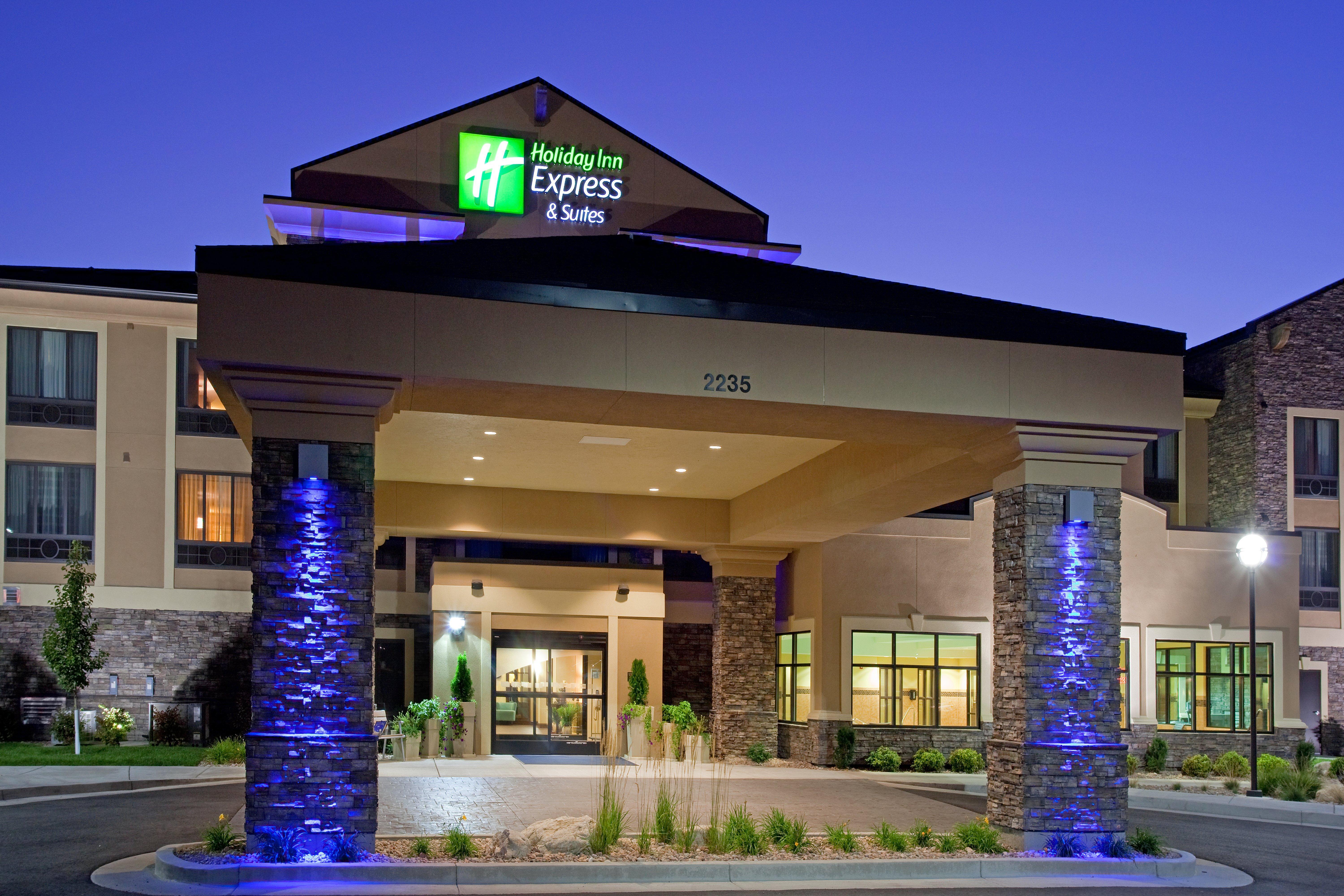 Holiday Inn Express & Suites Logan By Ihg Zewnętrze zdjęcie