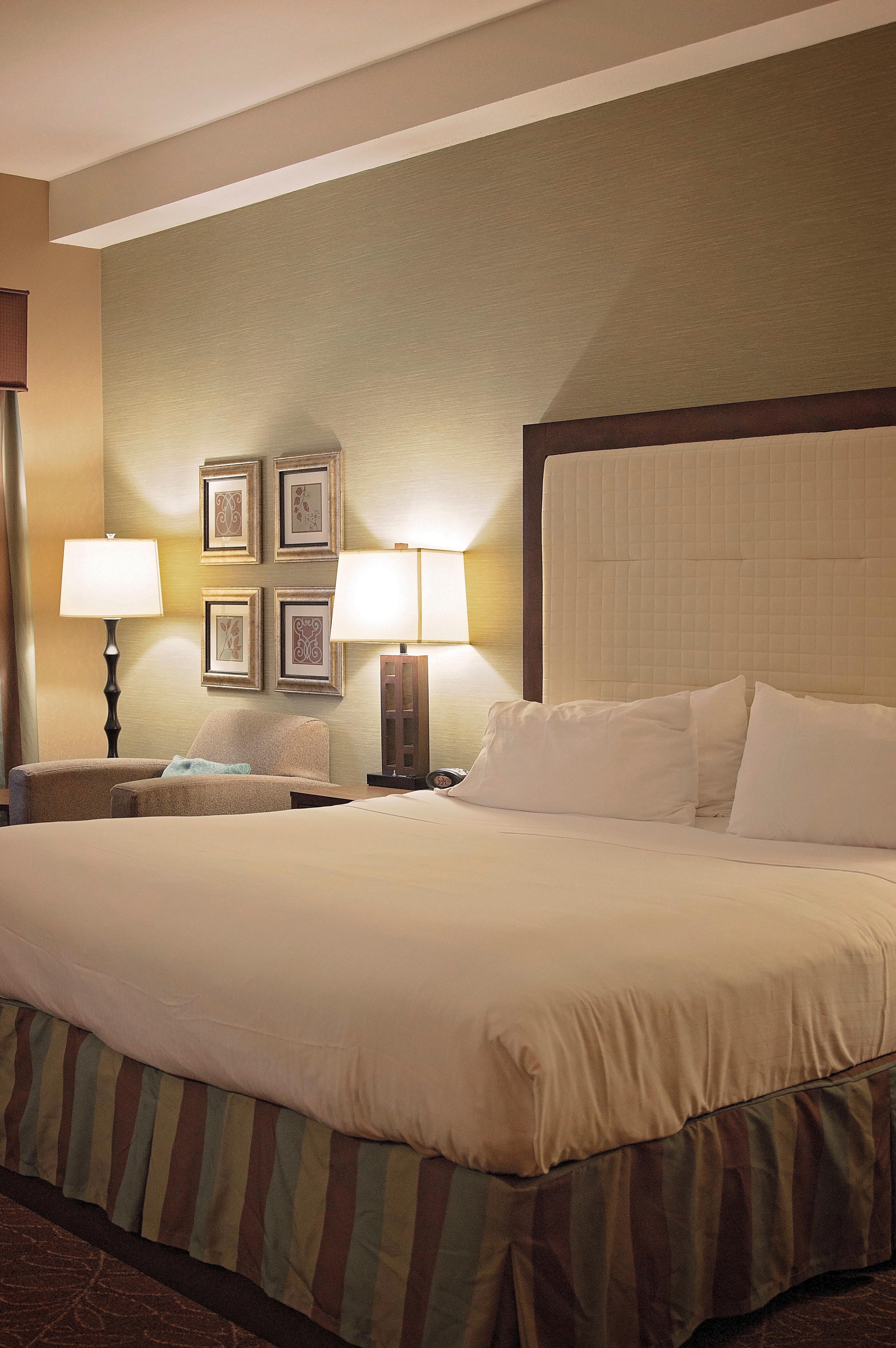 Holiday Inn Express & Suites Logan By Ihg Zewnętrze zdjęcie